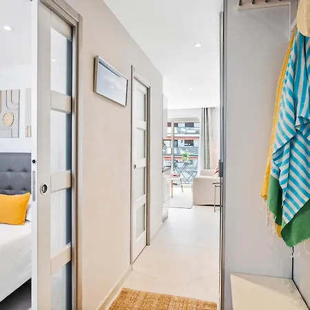 Downtown Modern 1-br *