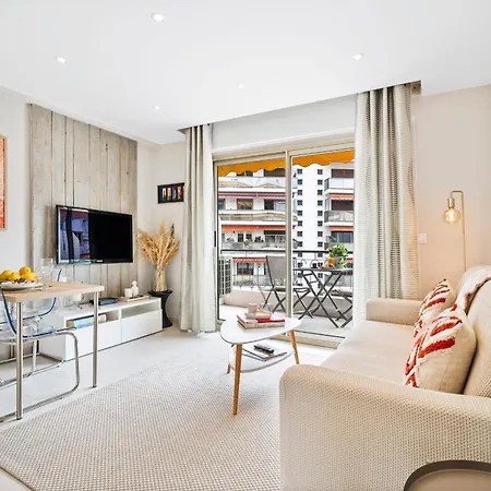 Apartment Downtown Modern 1-br